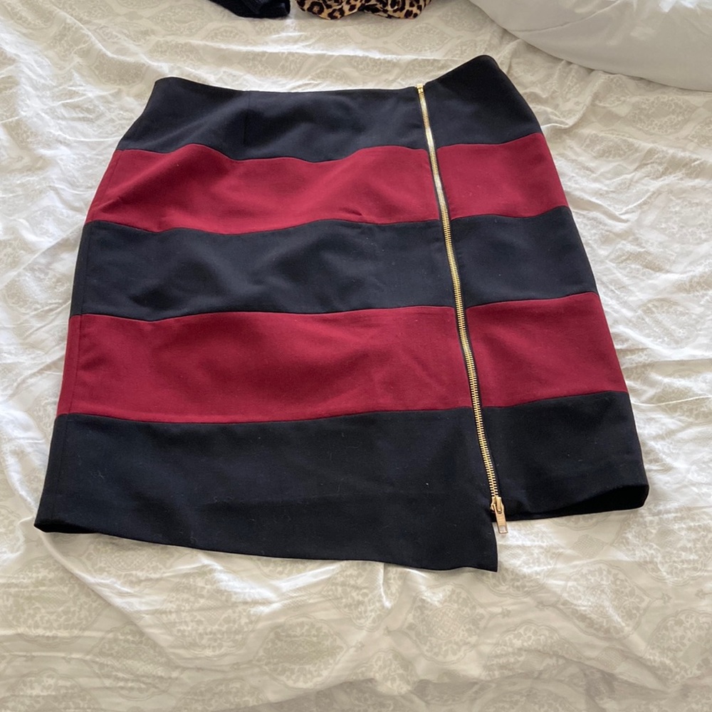 Nine West Stripped  asymmetrical skirt.